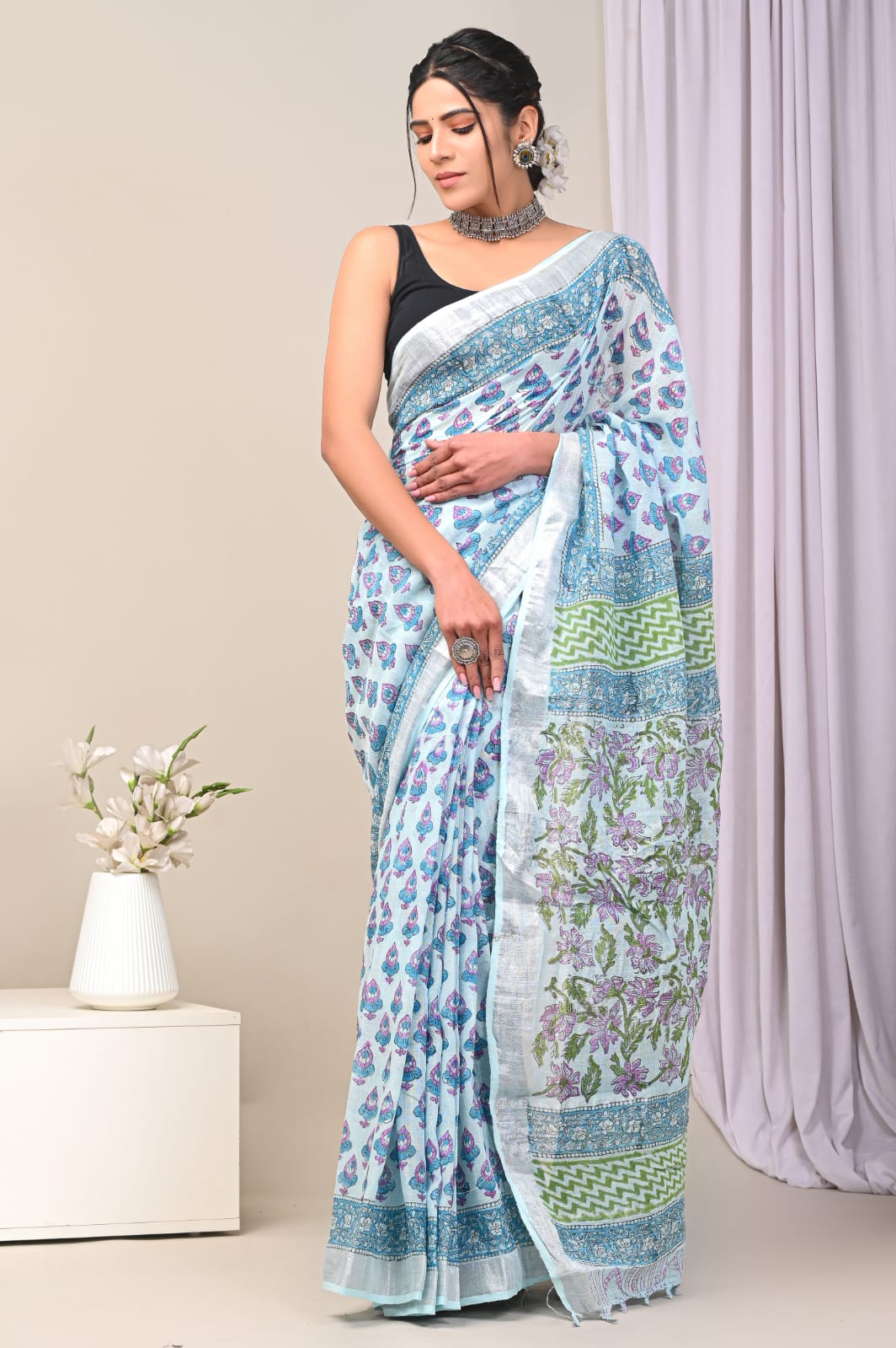 Pure Linen Glamour: Sarees for Festive Moments