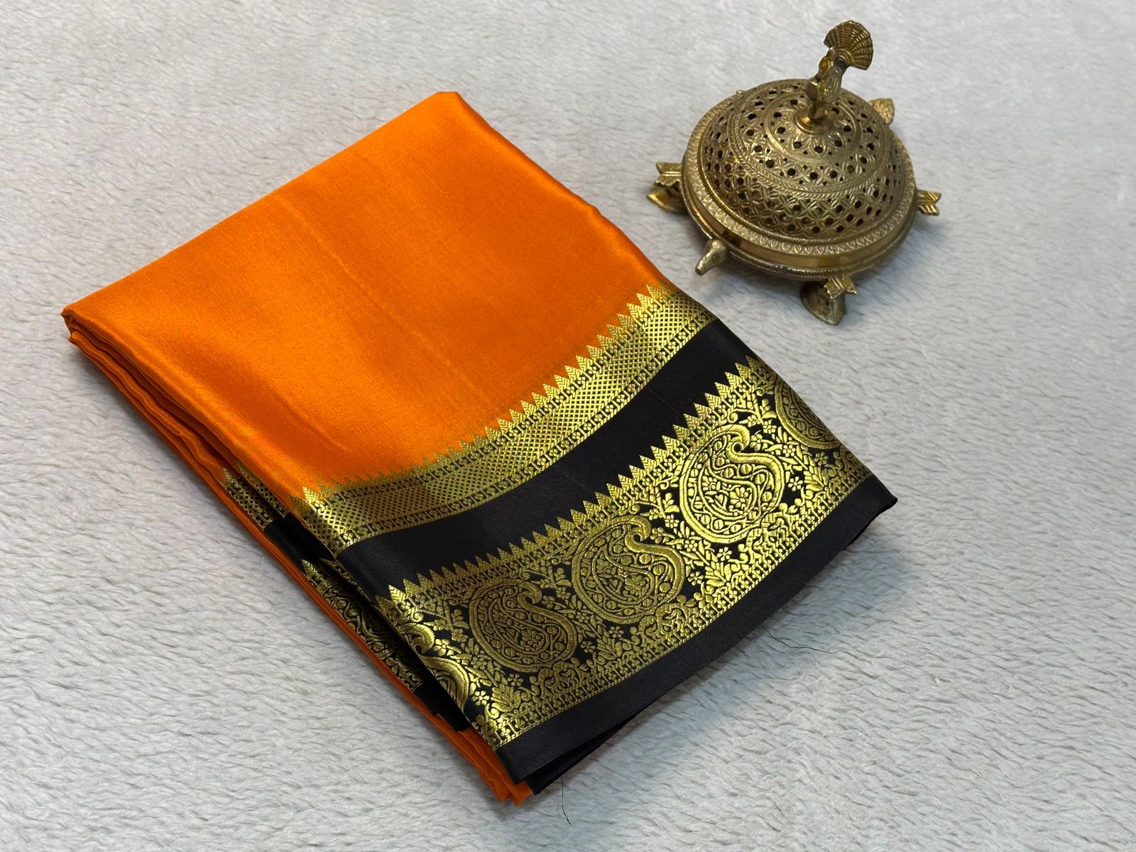 Silken Splendor: Majestic Mysore Silk Saree