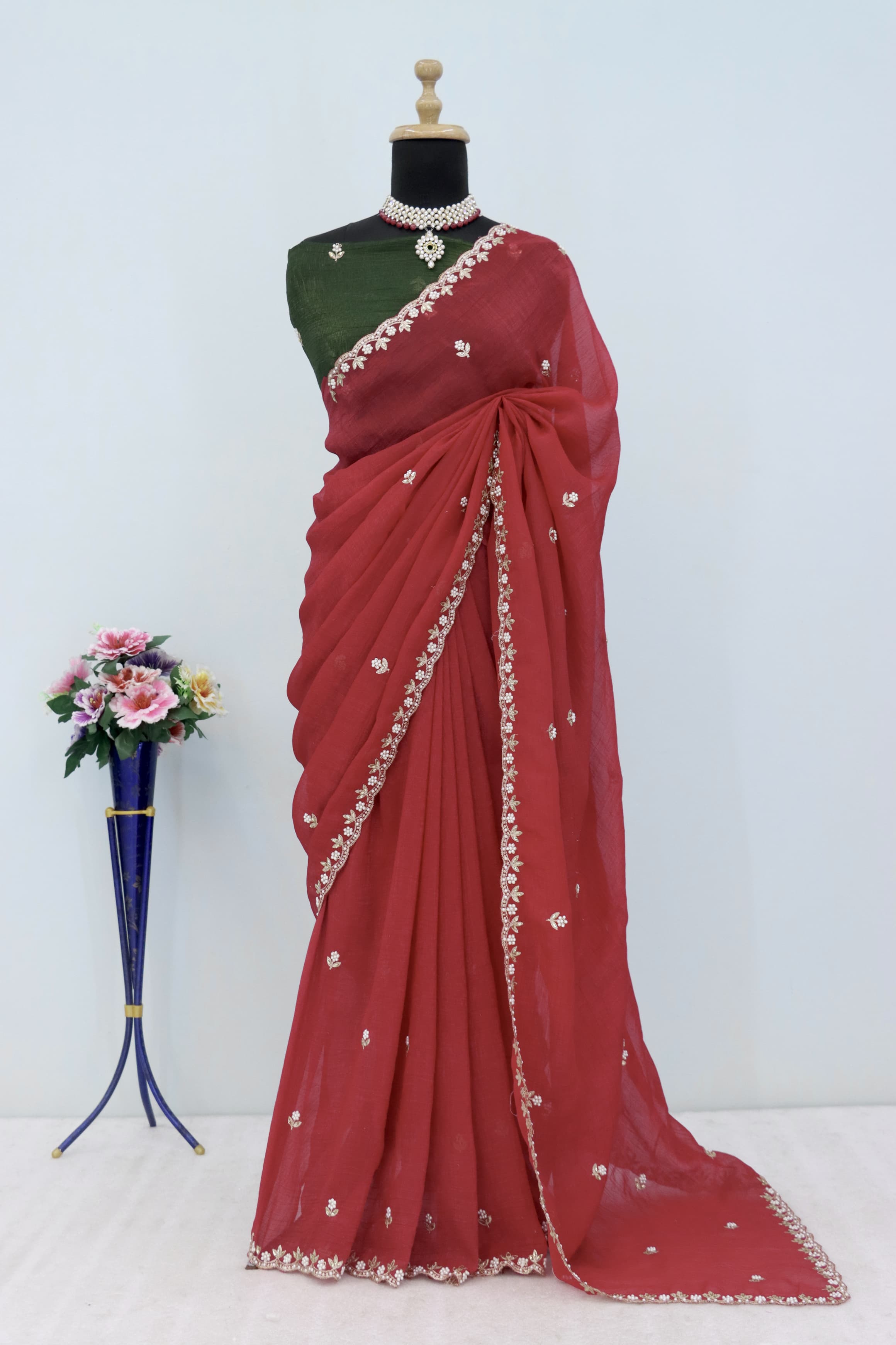 Silken Perfection: Moti Handwork & Contrast Blouse Magic