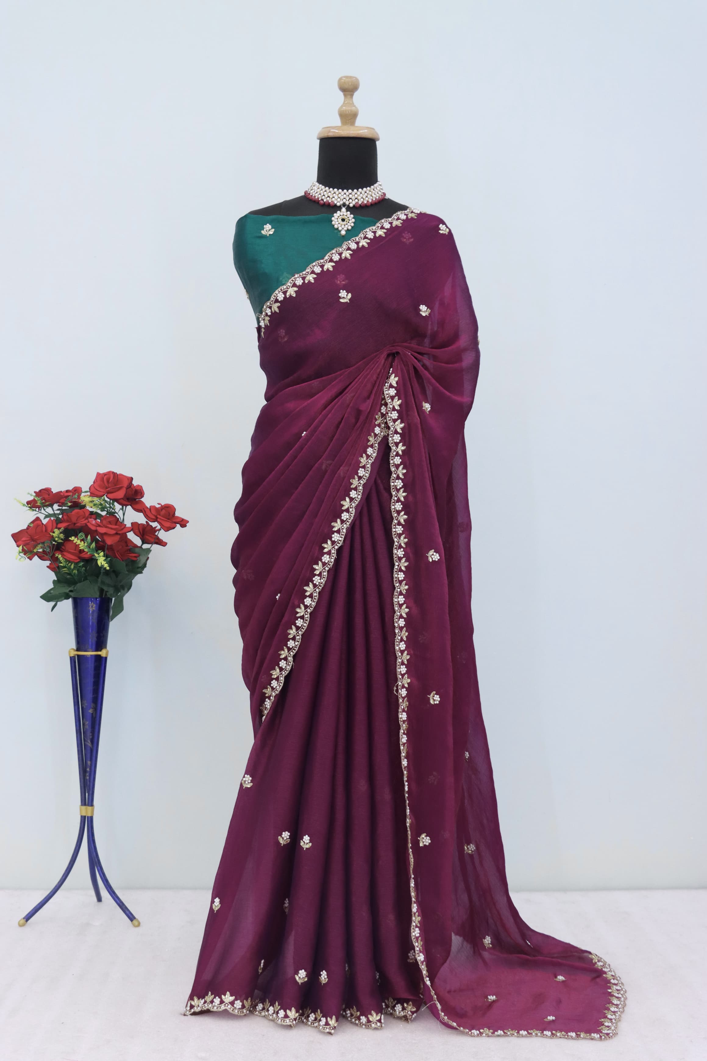 The Essence of Luxury: Space Silk Saree Crafted to Impress