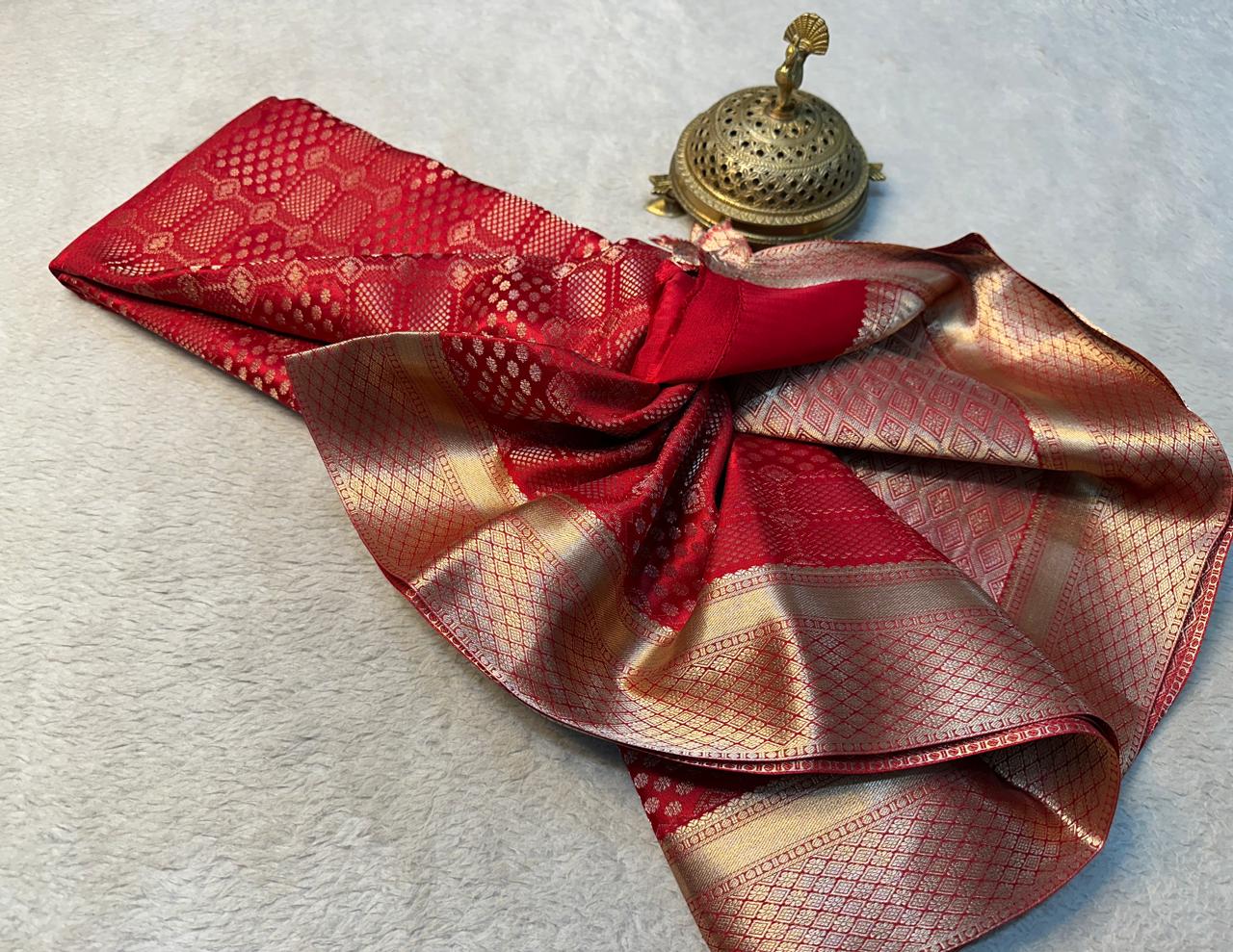 Exclusive Bridal Brocade Silk Saree with Opulent Rich Pallu – Timeless Elegance