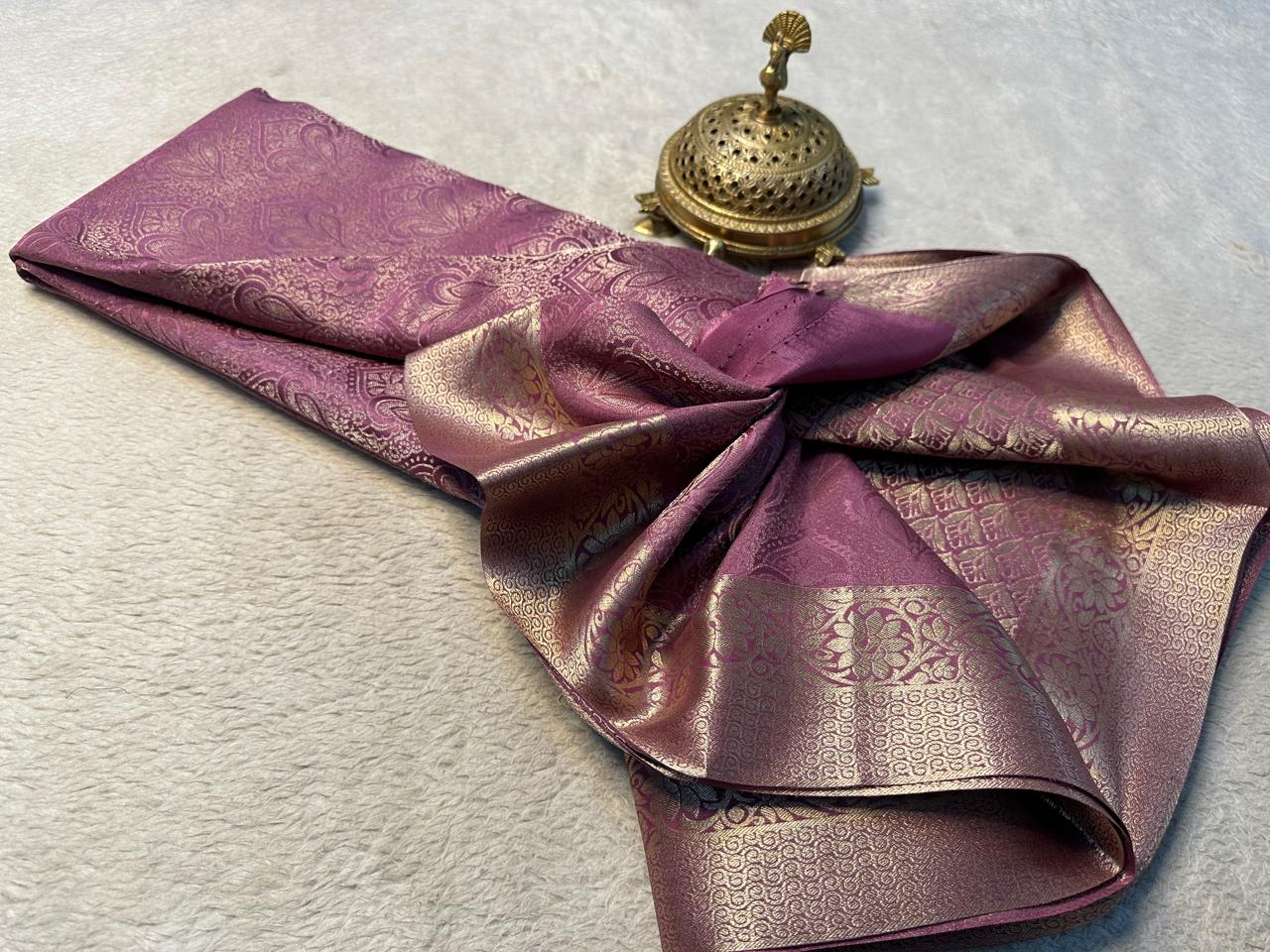 Luxurious Brocade Silk Saree for Brides – Radiant Pallu & Regal Weave
