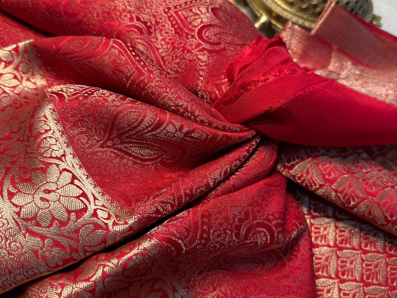 Luxurious Brocade Silk Saree for Brides – Radiant Pallu & Regal Weave