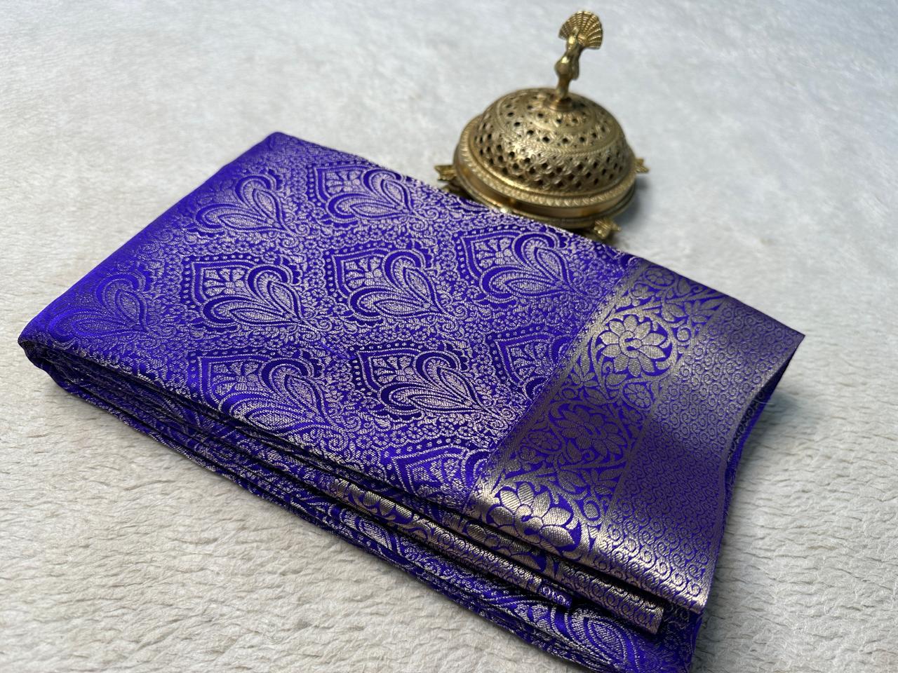 Luxurious Brocade Silk Saree for Brides – Radiant Pallu & Regal Weave