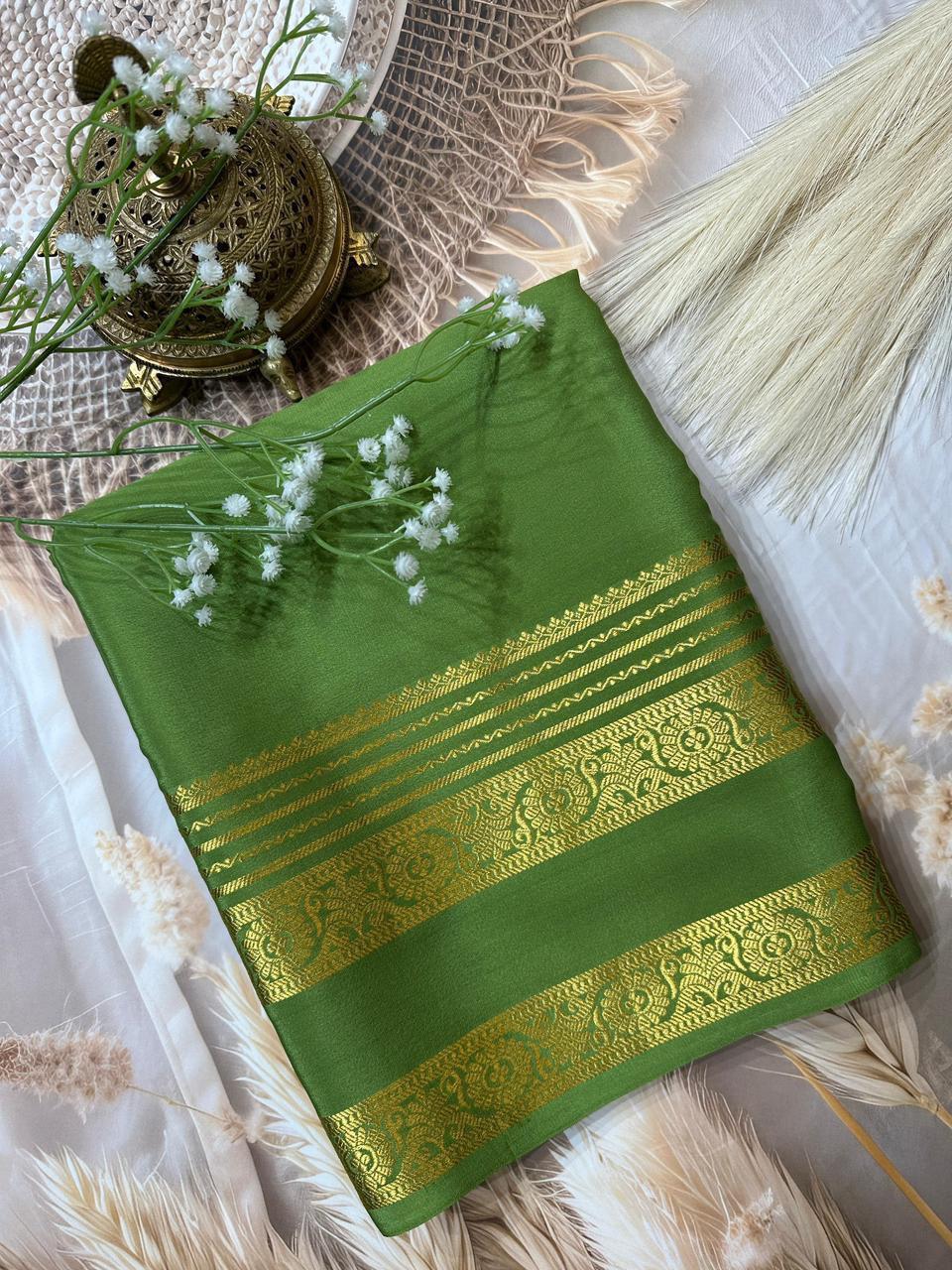 Rich Floral Bentex border with Rich pallu in beautiful solid colours