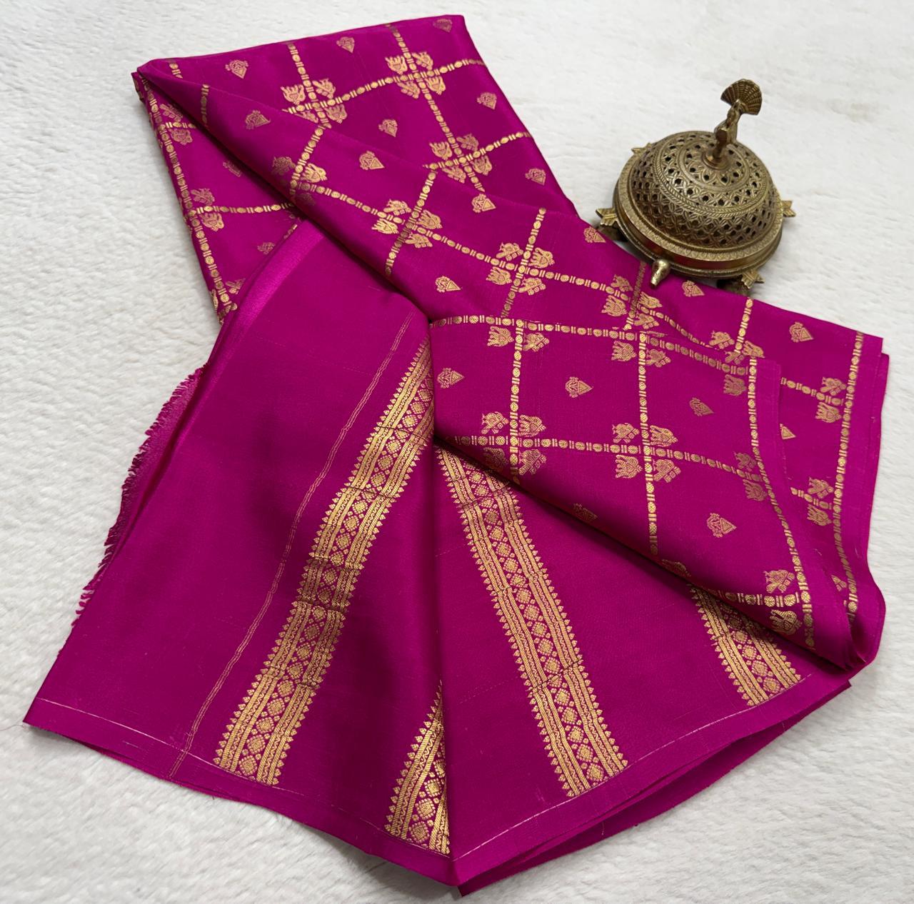 Exclusive Soft Silk Saree | Borderless Checks Pattern with Elephant & Peacock Buttas | Self Rich Pallu | 120 GSM | Women's Traditional Wear