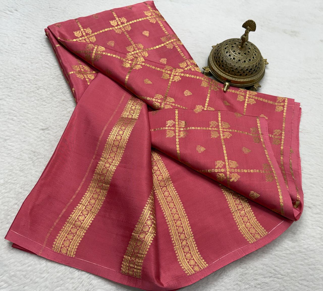 Exclusive Soft Silk Saree | Borderless Checks Pattern with Elephant & Peacock Buttas | Self Rich Pallu | 120 GSM | Women's Traditional Wear