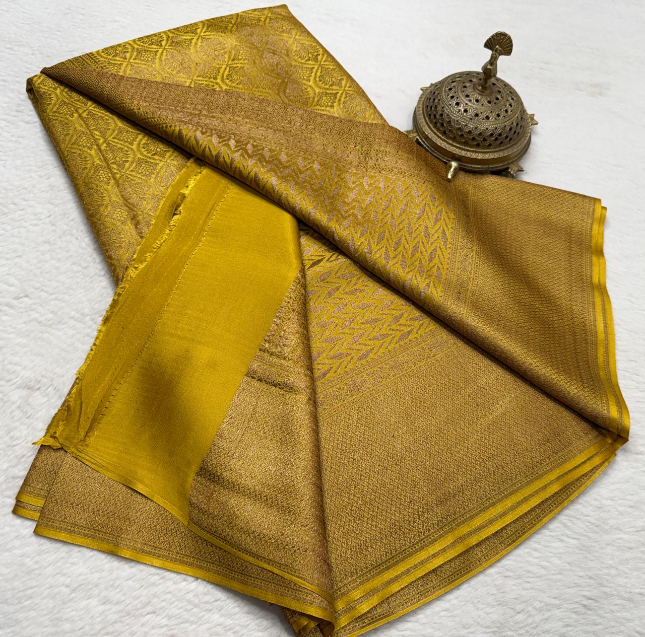 Rashmika Mandanna Inspired Crepe Brocade Mysore Silk Saree with Rich Pallu
