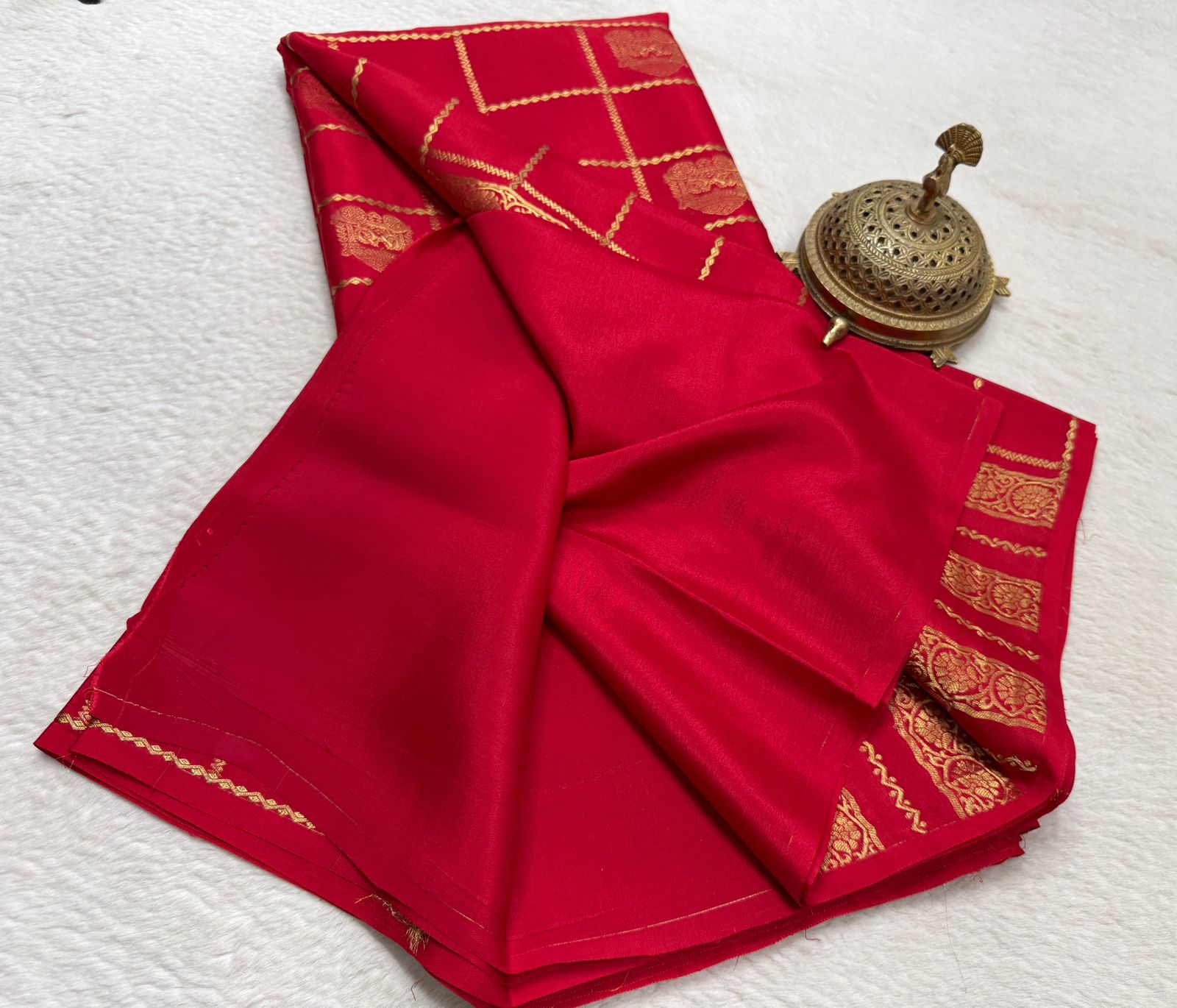 Soft Silk Saree with Rich Pallu | Peacock & Elephant Butta Saree Online