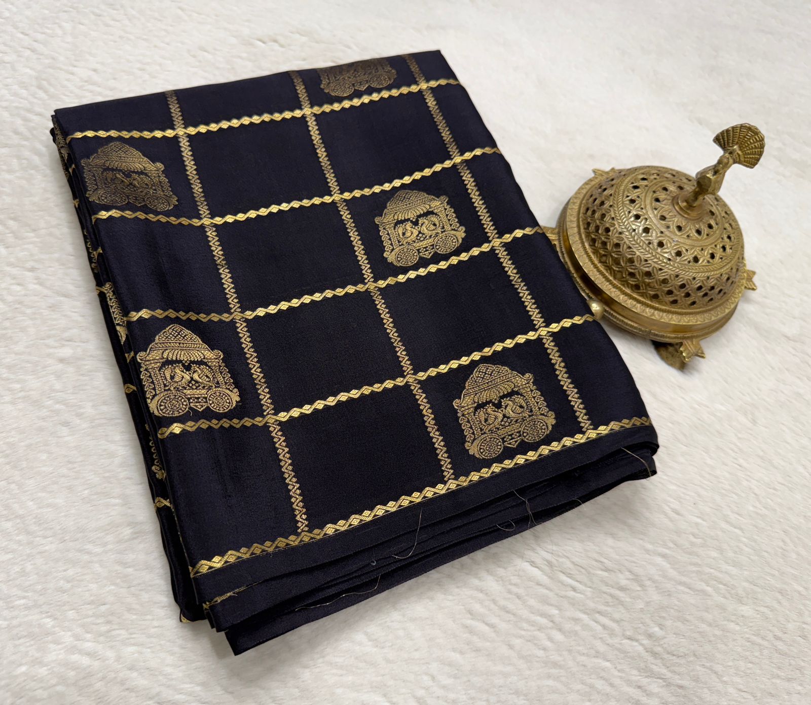 Soft Silk Saree with Rich Pallu | Peacock & Elephant Butta Saree Online
