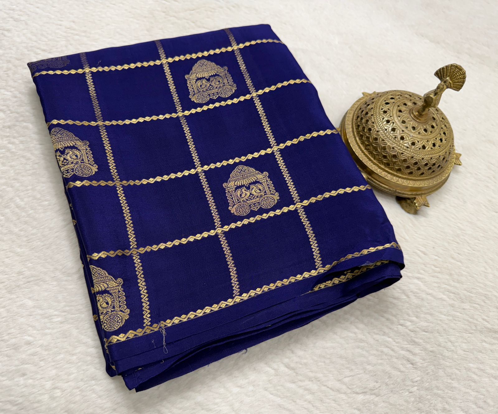 Soft Silk Saree with Rich Pallu | Peacock & Elephant Butta Saree Online
