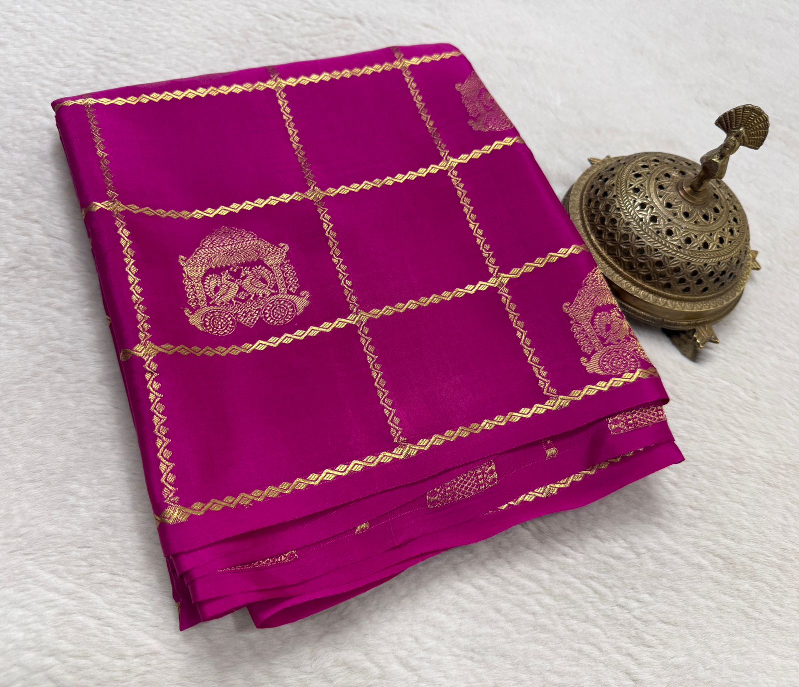 Soft Silk Saree with Rich Pallu | Peacock & Elephant Butta Saree Online
