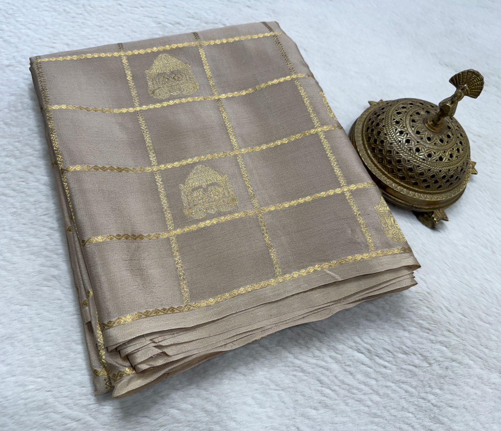 Soft Silk Saree with Rich Pallu | Peacock & Elephant Butta Saree Online