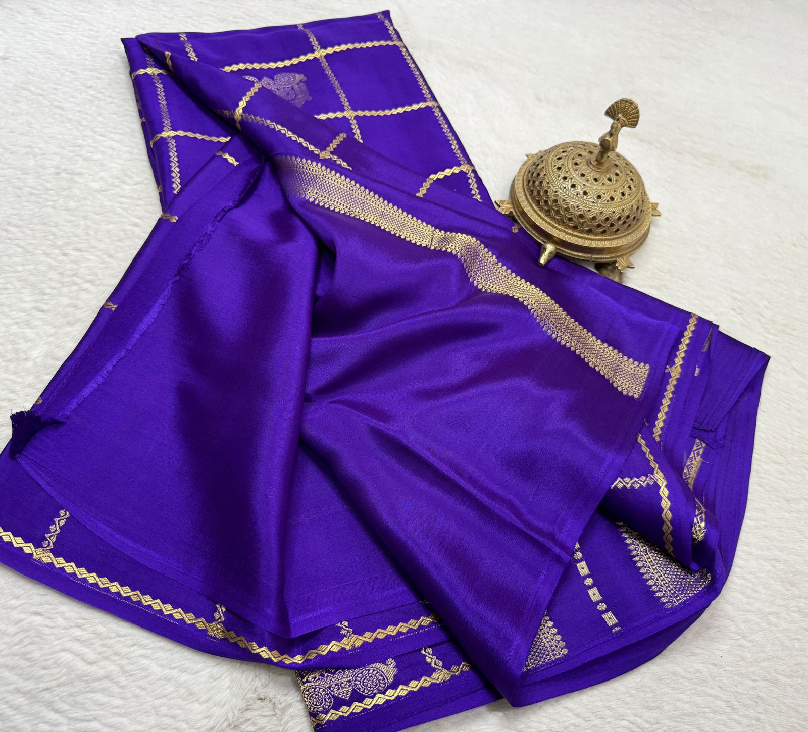 Soft Silk Saree with Rich Pallu | Peacock & Elephant Butta Saree Online