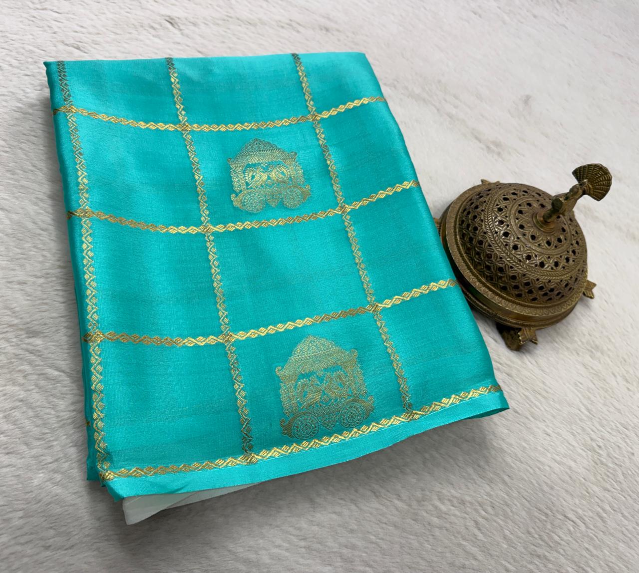 Premium Crepe Silk Saree with Rich Pallu & Peacock Chariot Motifs | 120 GSM Borderless Checks Designer Saree