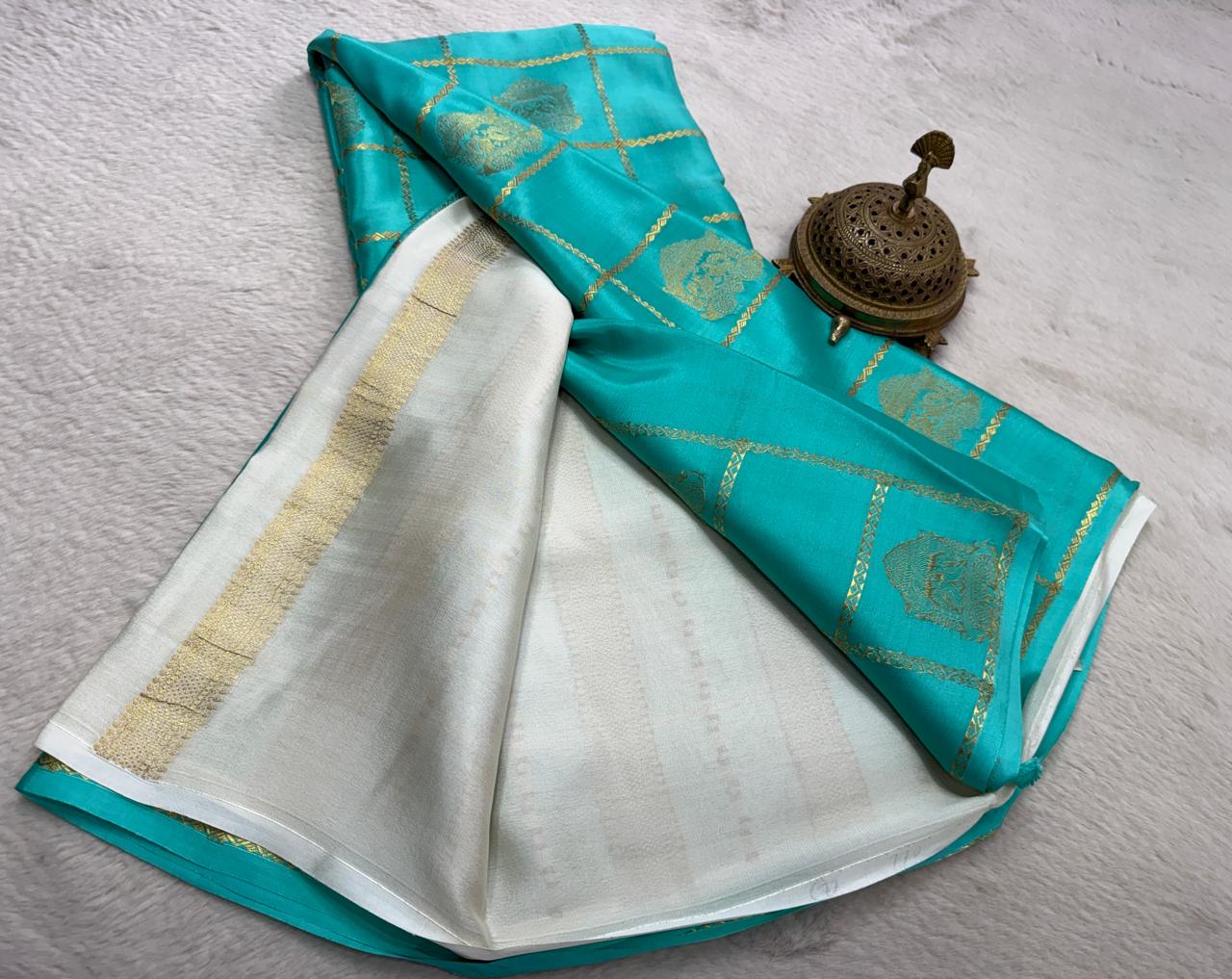 Premium Crepe Silk Saree with Rich Pallu & Peacock Chariot Motifs | 120 GSM Borderless Checks Designer Saree