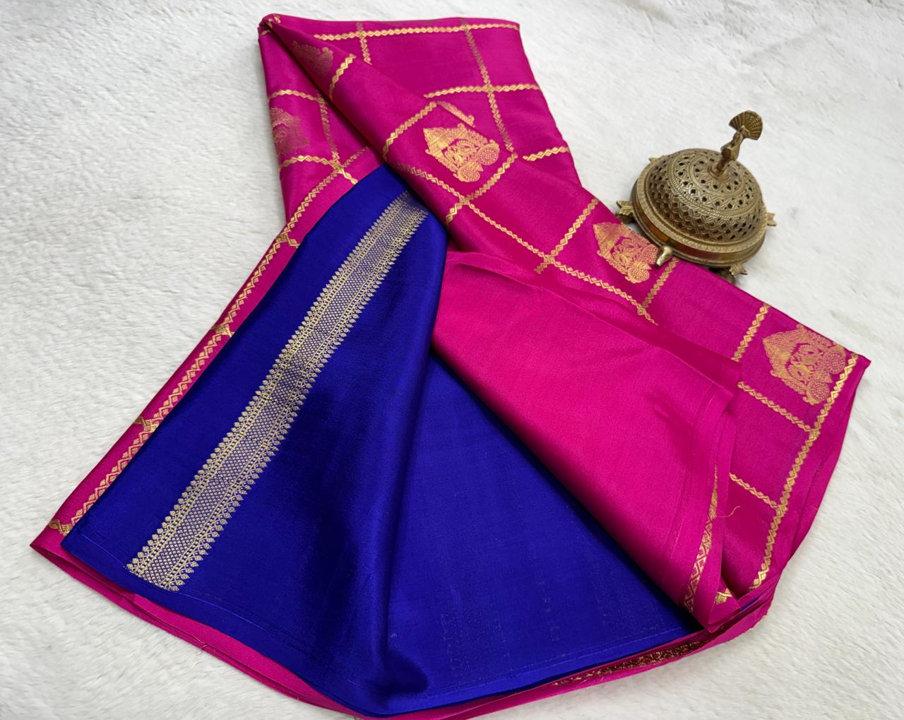 Premium Crepe Silk Saree with Rich Pallu & Peacock Chariot Motifs | 120 GSM Borderless Checks Designer Saree