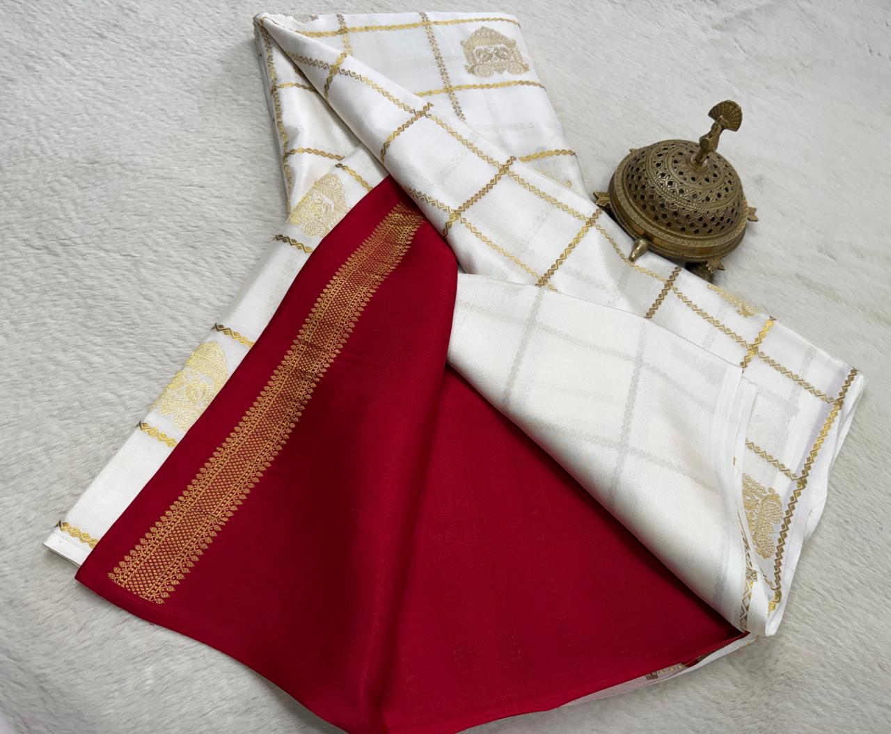 Premium Crepe Silk Saree with Rich Pallu & Peacock Chariot Motifs | 120 GSM Borderless Checks Designer Saree
