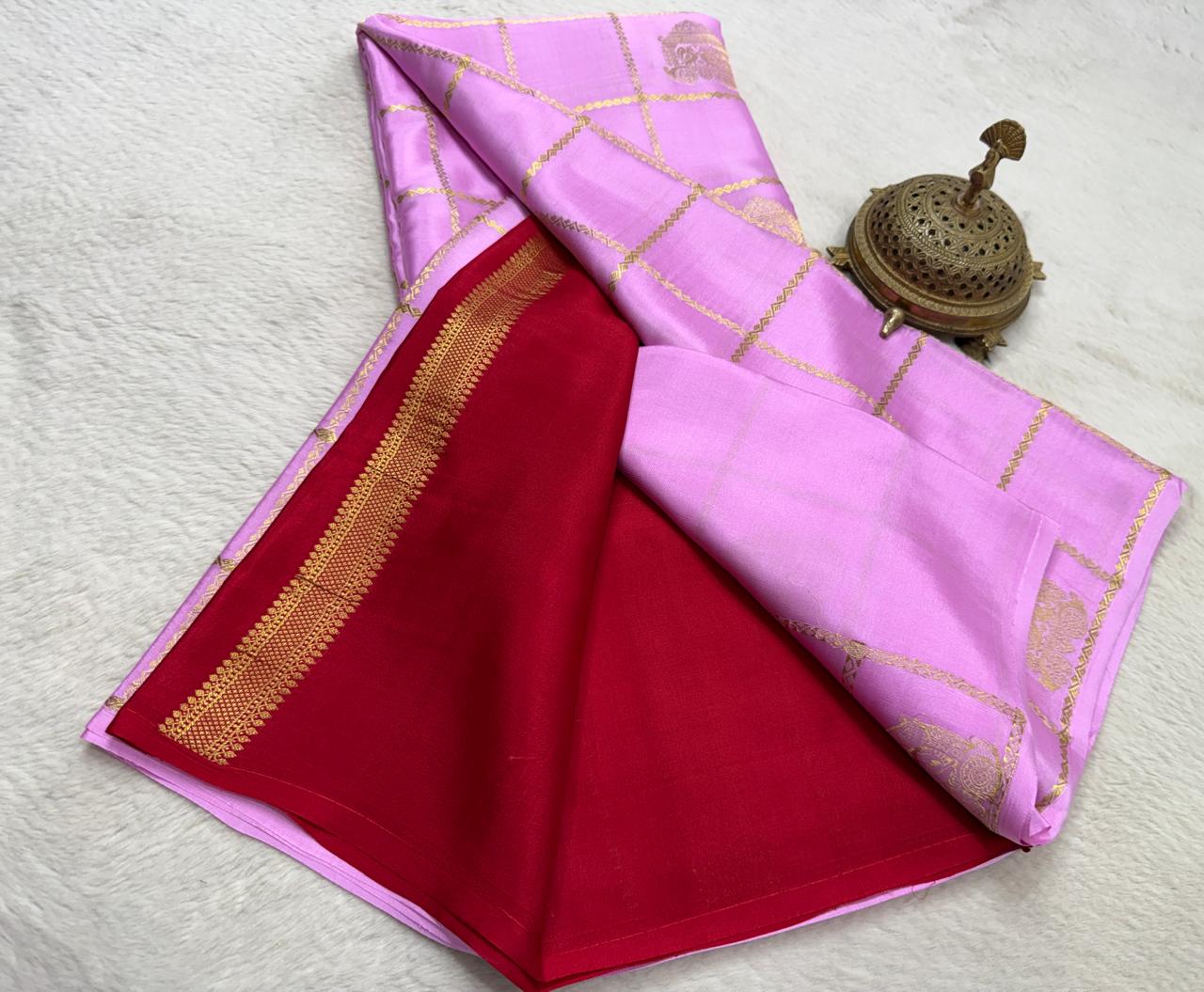 Premium Crepe Silk Saree with Rich Pallu & Peacock Chariot Motifs | 120 GSM Borderless Checks Designer Saree