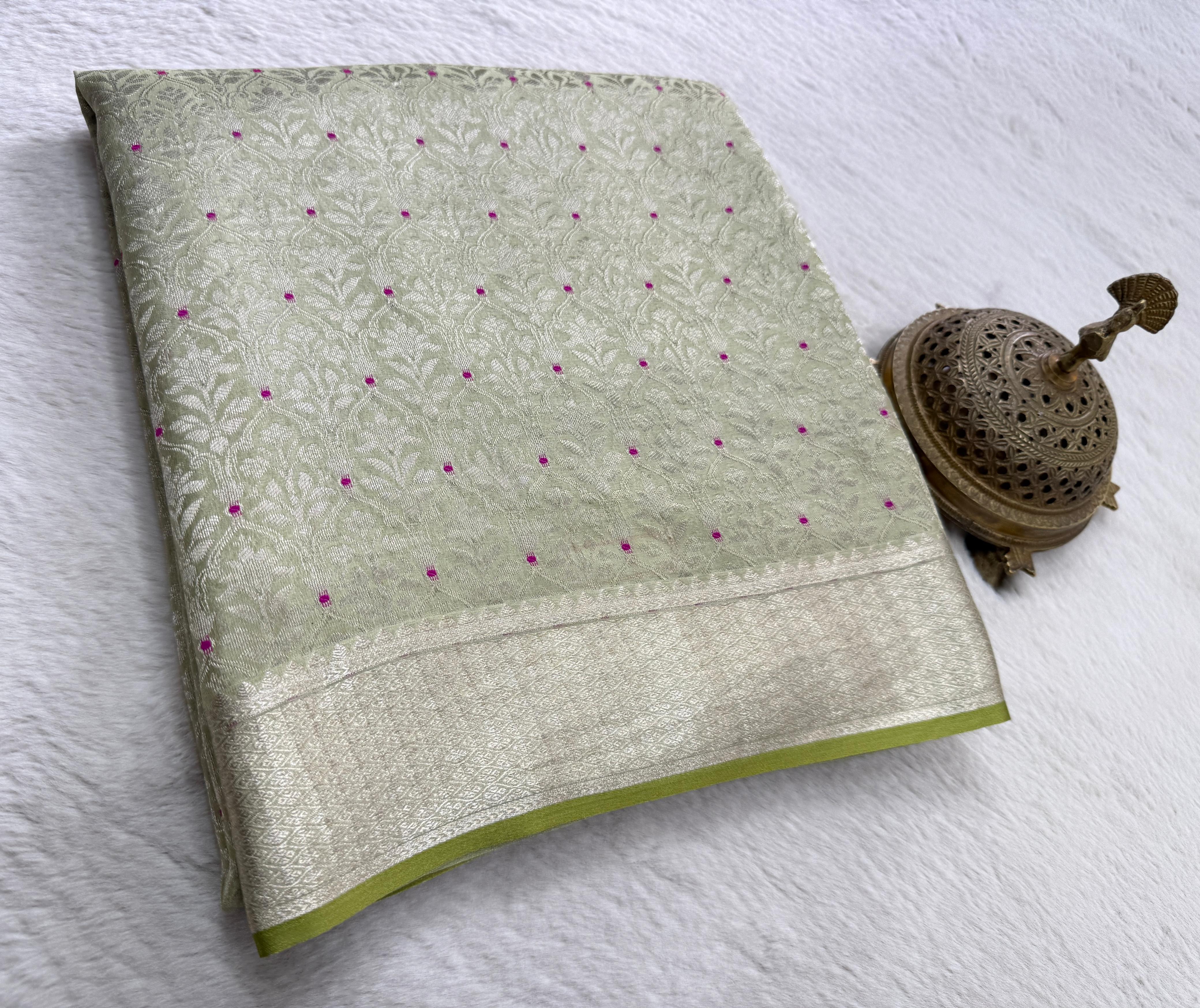 Regal Brocade Mysore Silk Saree | Silk Mark Certified Floral Zari Weaving | Rich Pallu | Premium Wedding & Festive Saree