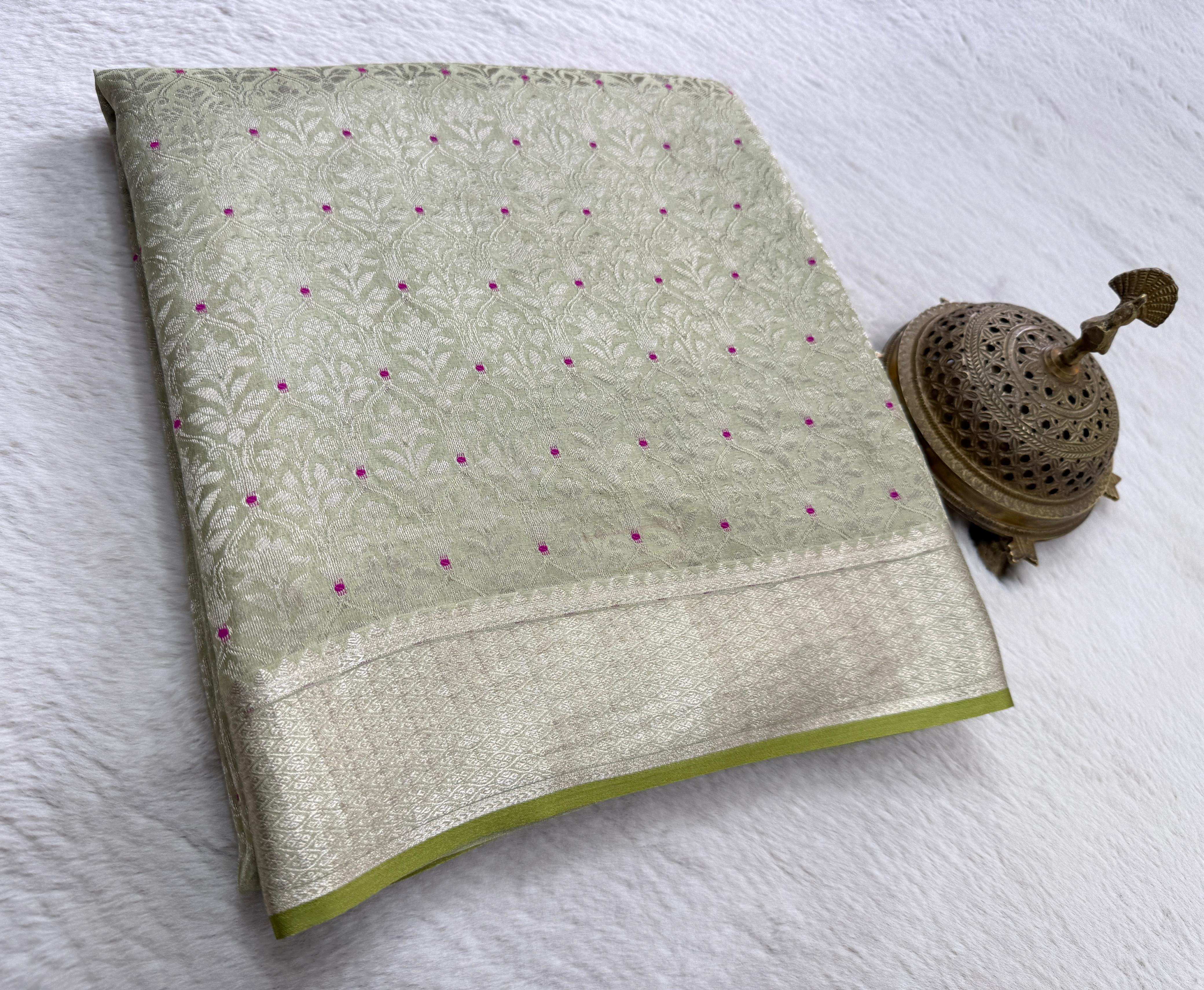 Pure Brocade Silk Saree with Floral Zari Weaving & Rich Pallu | 120 GSM