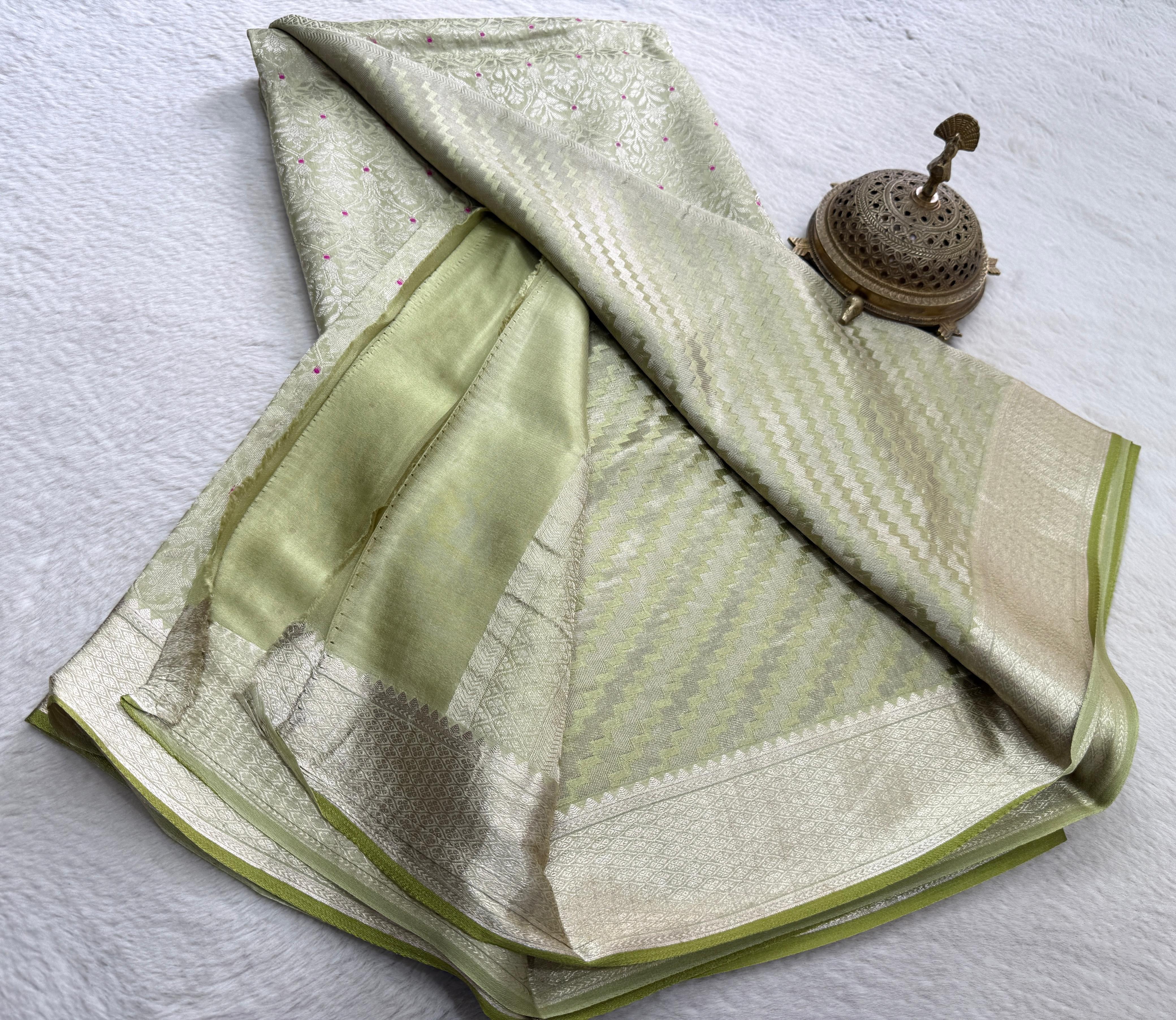 Pure Brocade Silk Saree with Floral Zari Weaving & Rich Pallu | 120 GSM