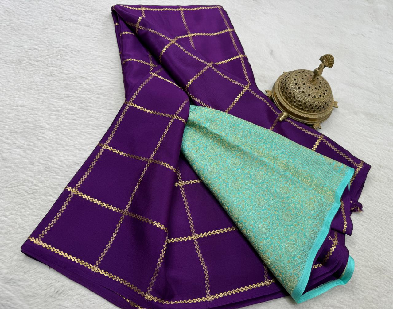 Pure Crepe Silk Saree with Borderless Checks, Chariot & Peacock Motifs | Rich Pallu