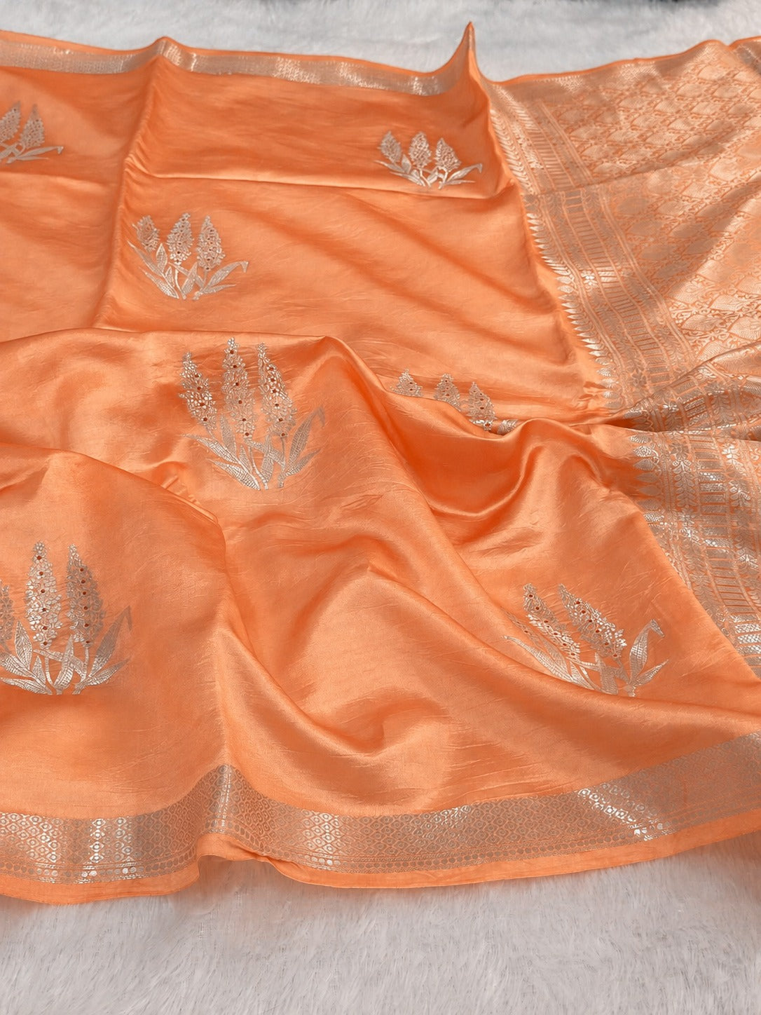 Pure Banaras Moonga Silk Saree – Raw Mango Style | Elegant Traditional Saree