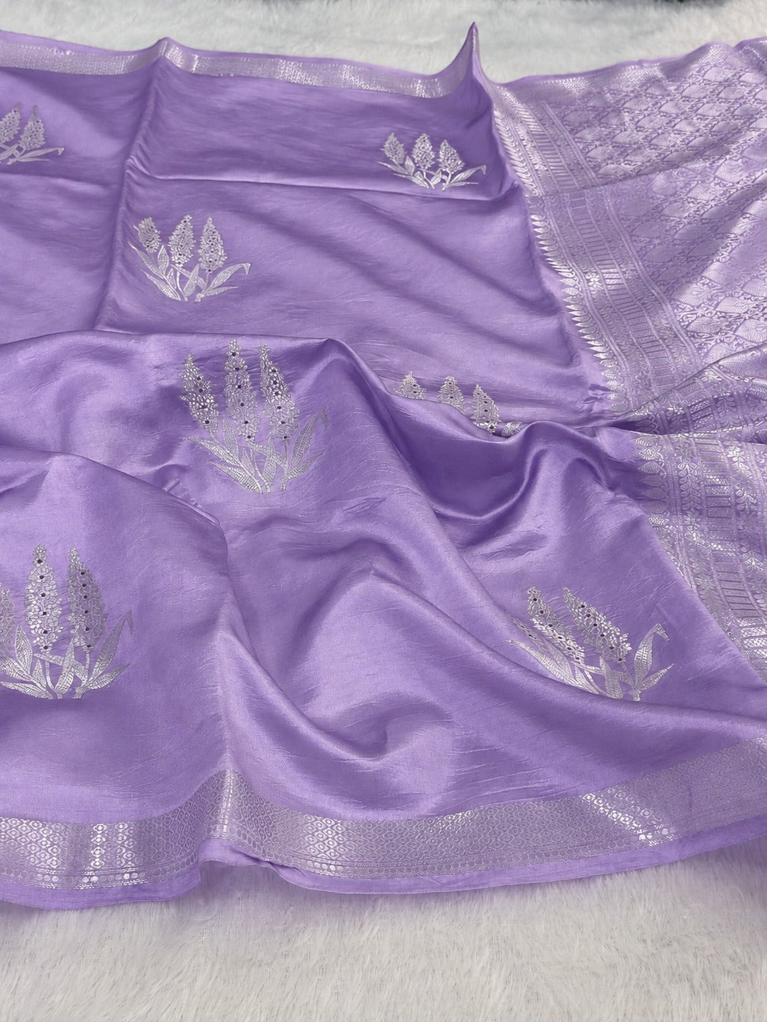 Pure Banaras Moonga Silk Saree – Raw Mango Style | Elegant Traditional Saree