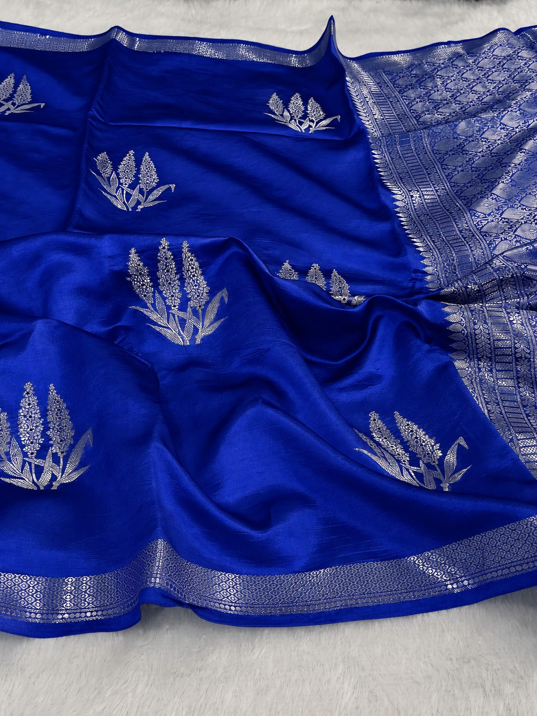 Pure Banaras Moonga Silk Saree – Raw Mango Style | Elegant Traditional Saree