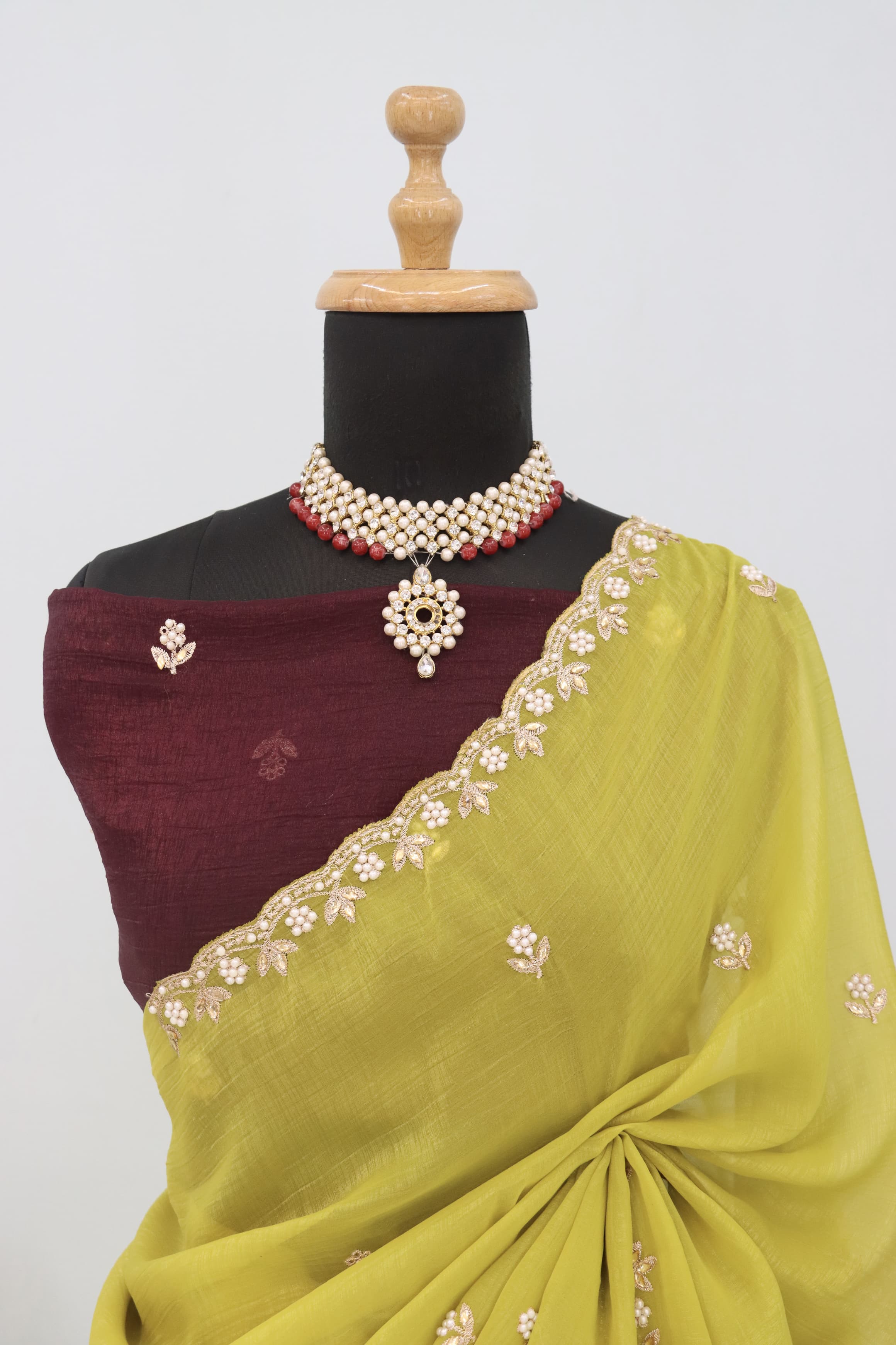 An Ode to Tradition: Embroidered Saree with a Contemporary Twist