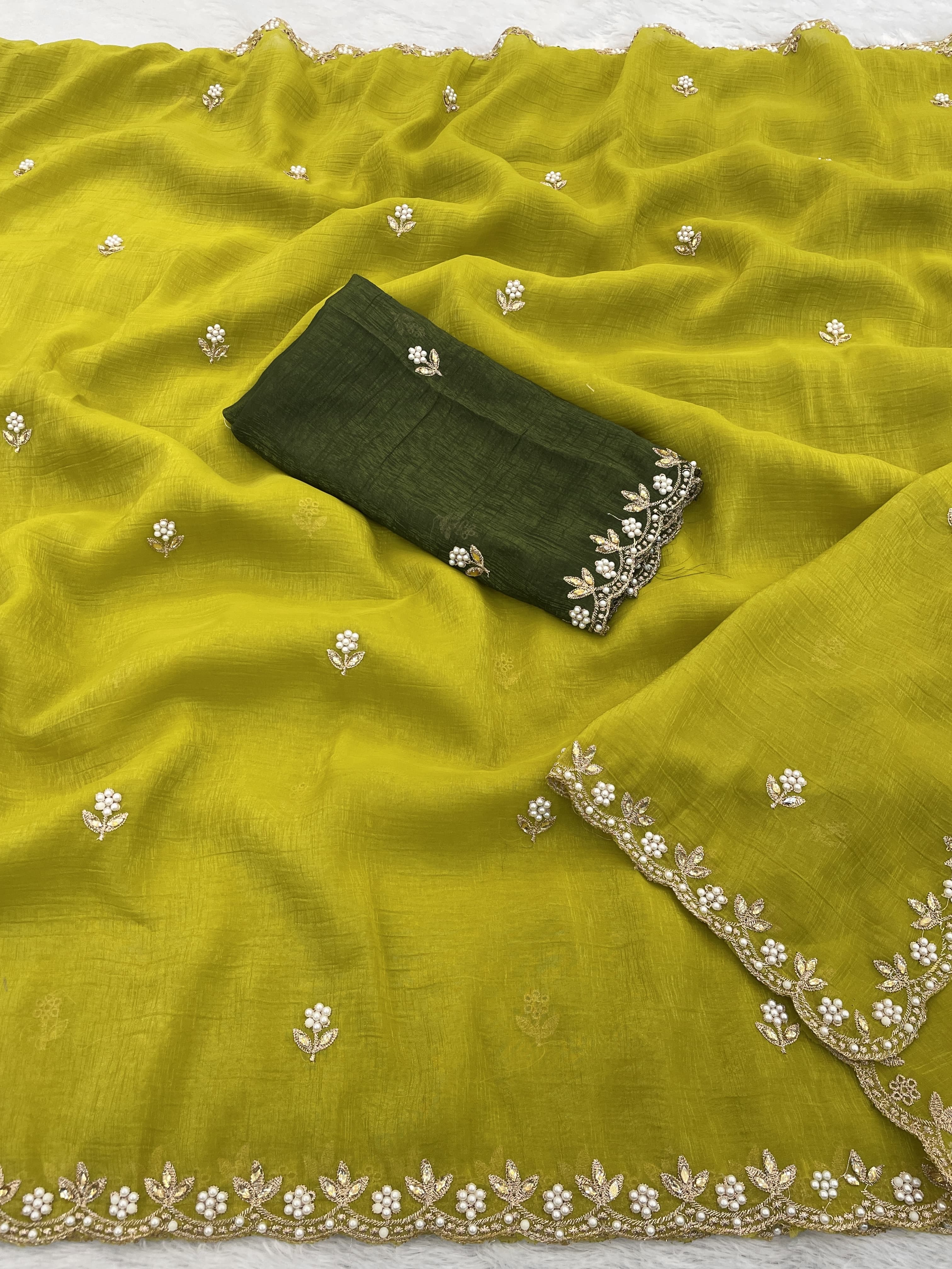 An Ode to Tradition: Embroidered Saree with a Contemporary Twist