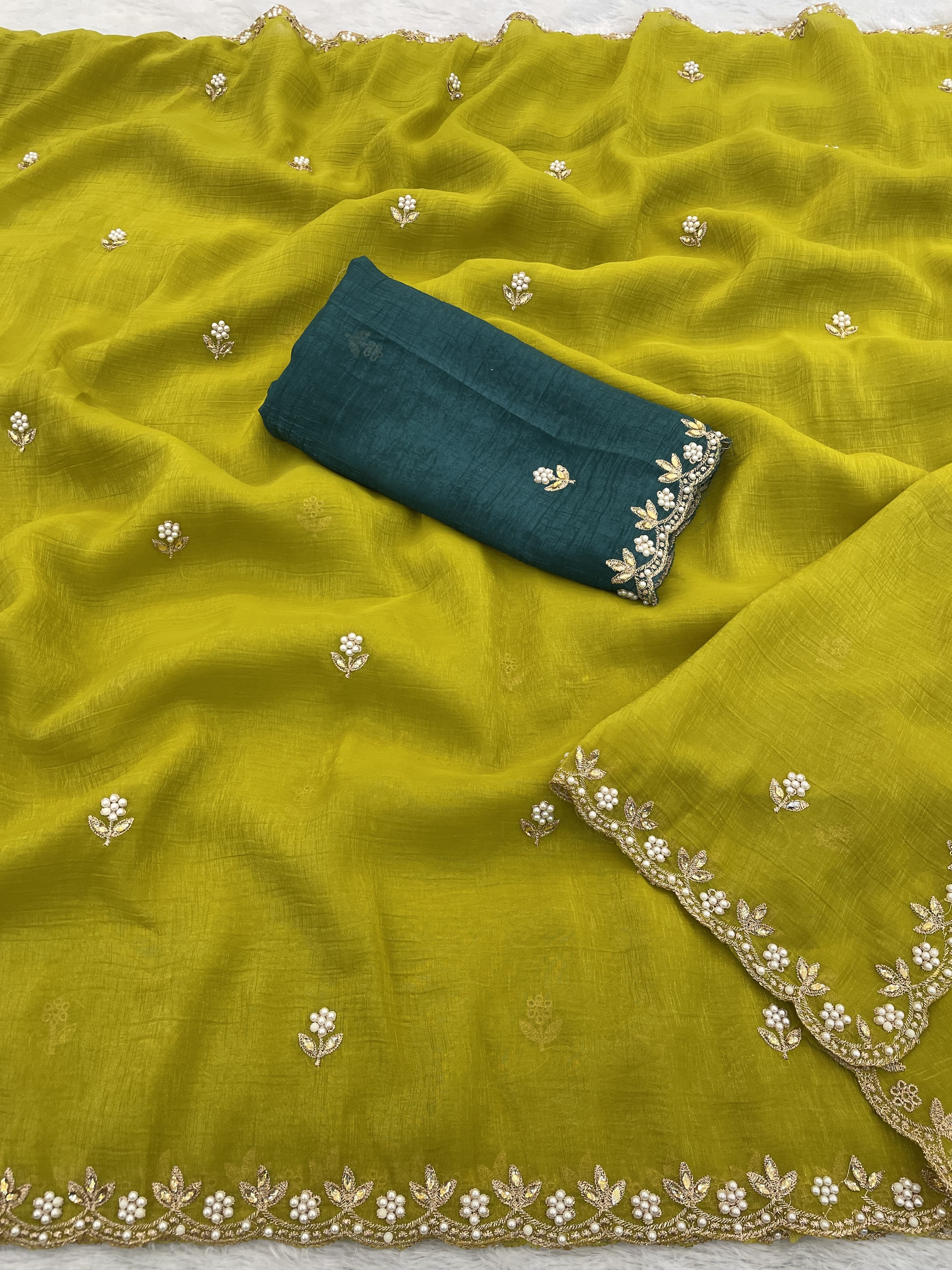 An Ode to Tradition: Embroidered Saree with a Contemporary Twist
