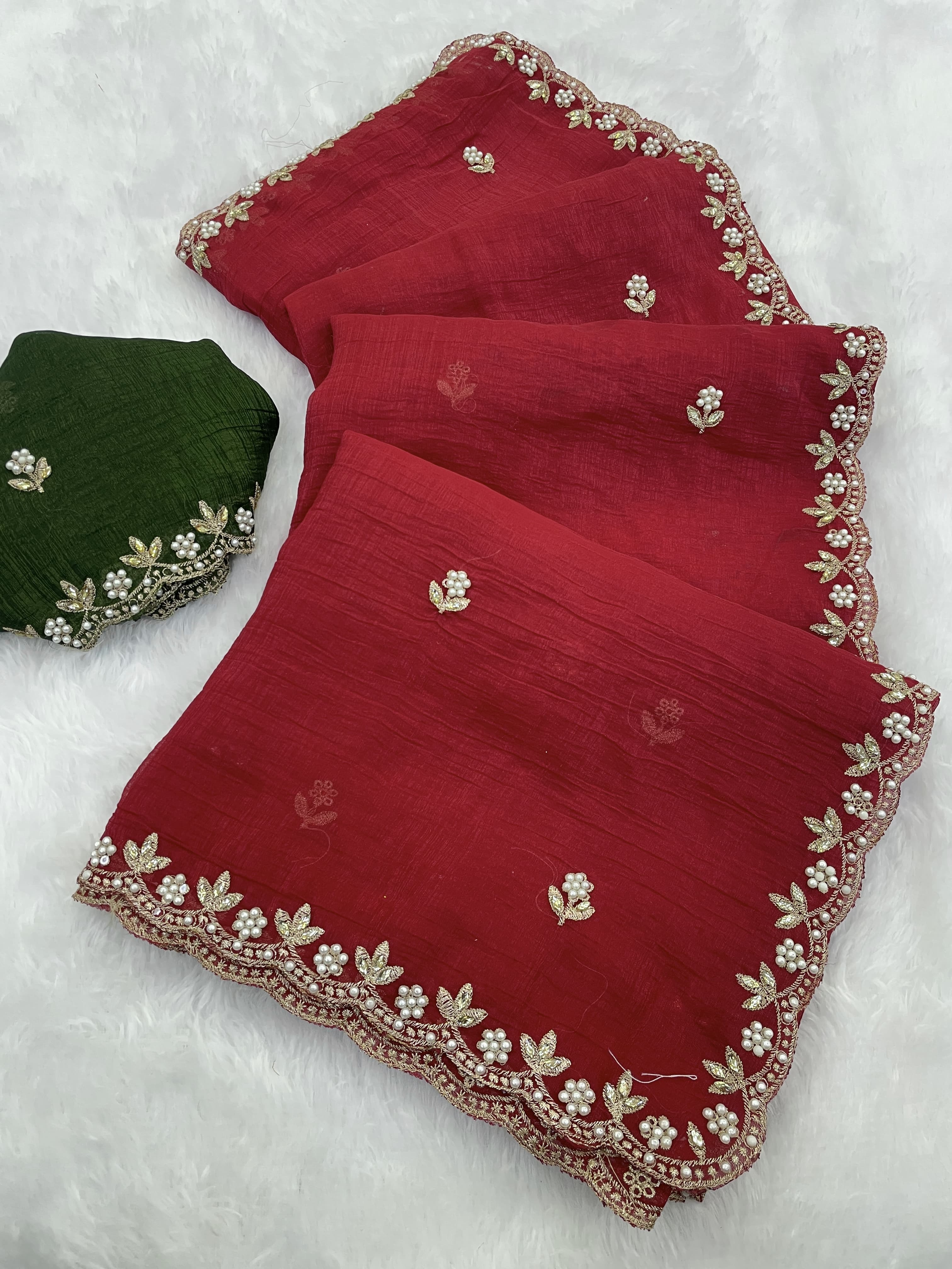 Silken Perfection: Moti Handwork & Contrast Blouse Magic