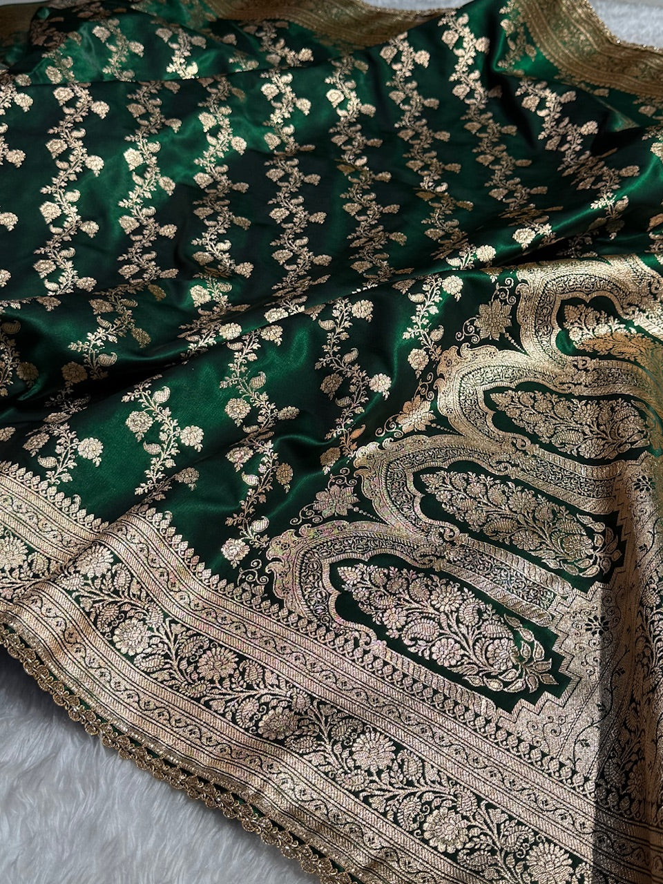Banarasi Cross Jaal Satin Katan Silk Saree | Jacquard Woven Traditional Banarasi Saree