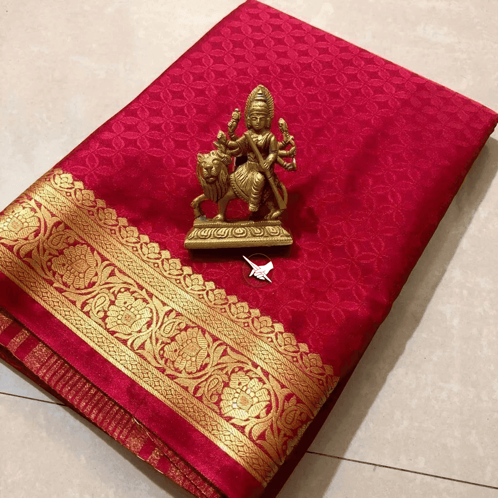 Gossamer Glow: Soft Silk Saree with Pallu Stripes