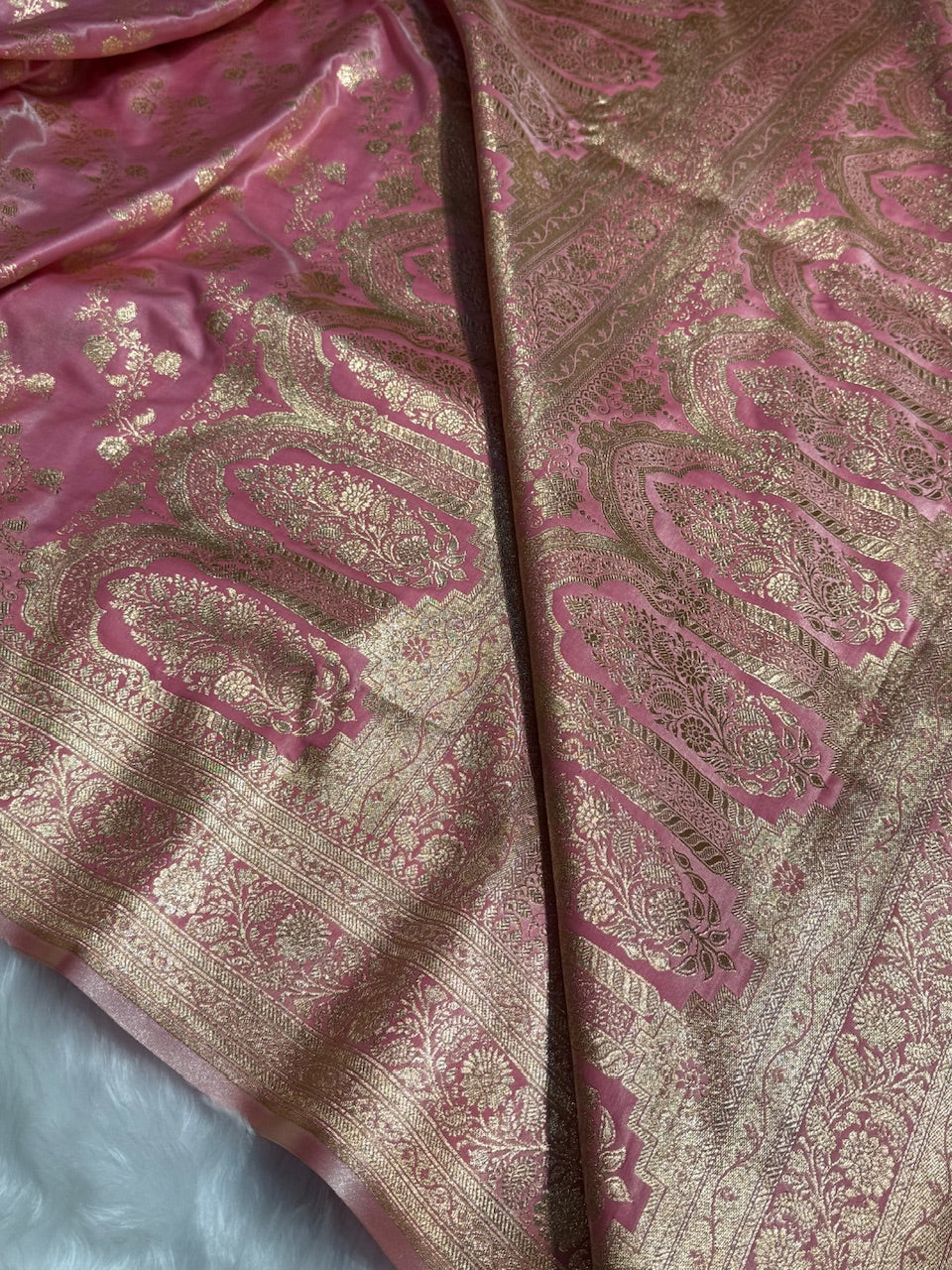 Banarasi Cross Jaal Satin Katan Silk Saree | Jacquard Woven Traditional Banarasi Saree