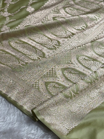 Banarasi Mashru Silk Saree with Floral Scalloped Border & Rupa Sona Motifs