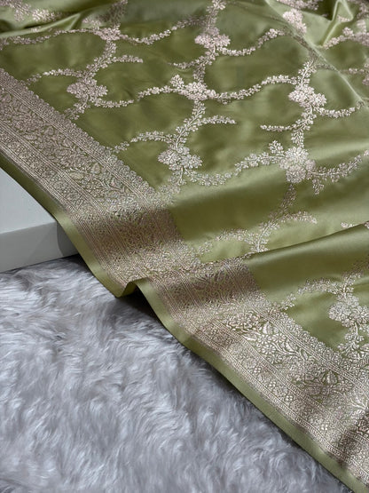 Banarasi Mashru Silk Saree with Floral Scalloped Border & Rupa Sona Motifs