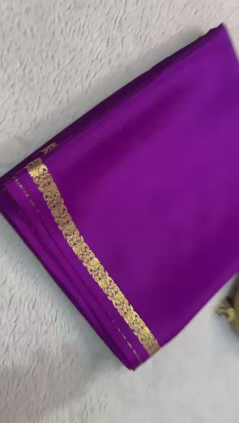 Load video: Timeless Beauty: Exquisite Line Pallu and Small Borders in Solid Colors