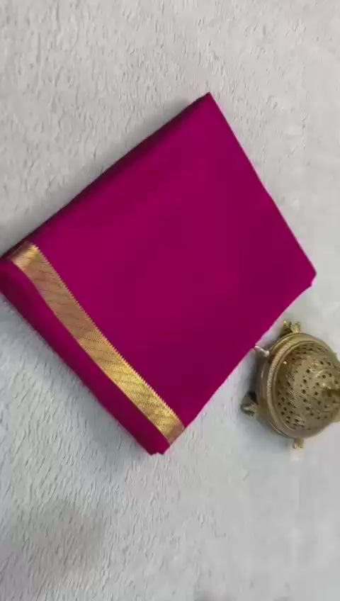 Load video: Elegant Simplicity: Beautiful Solid Colors with Small Border and Line Pallu