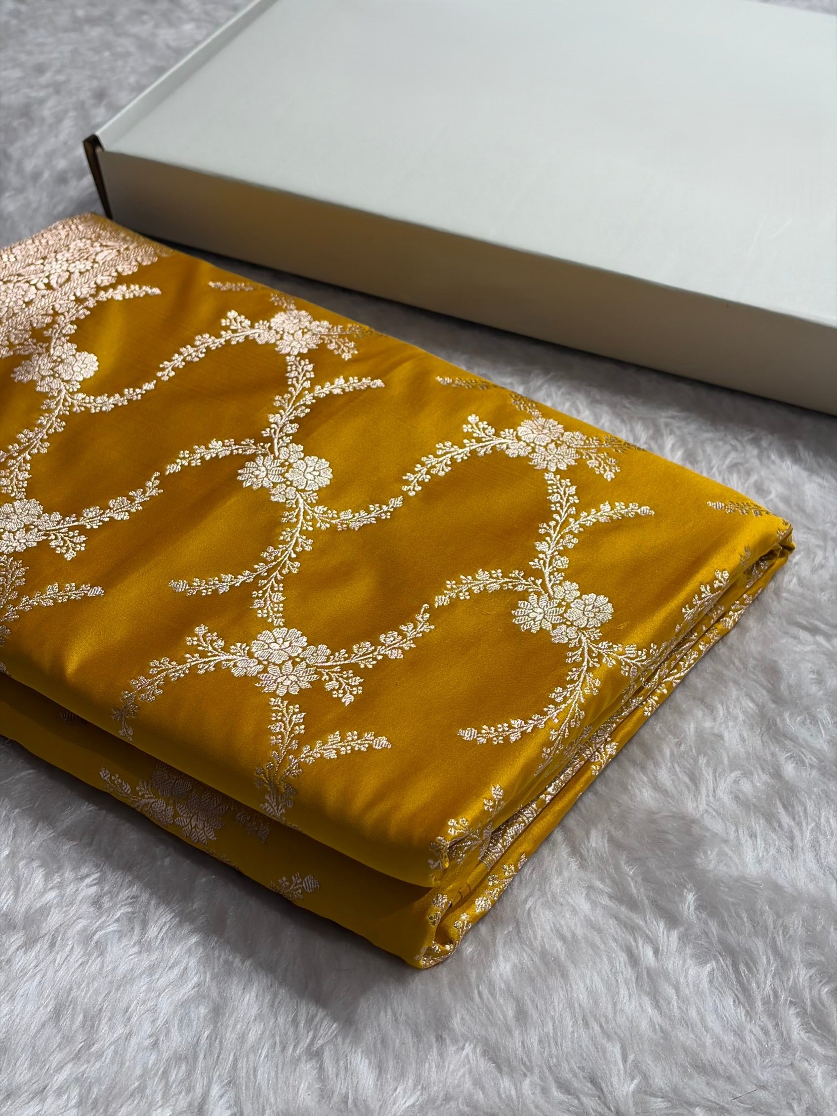 Banarasi Mashru Silk Saree with Floral Scalloped Border & Rupa Sona Motifs